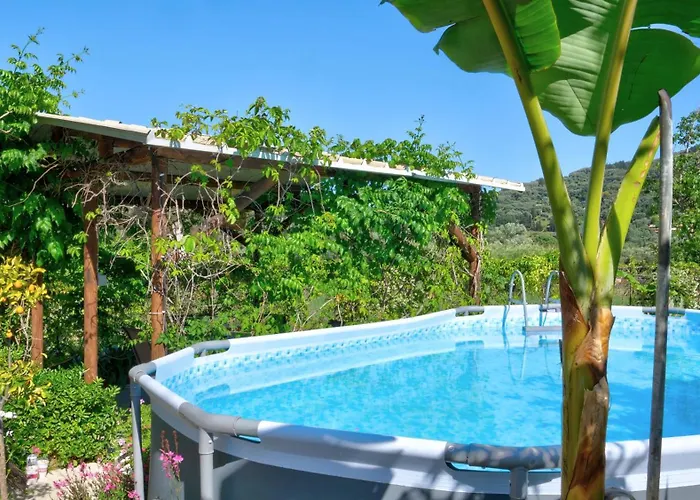 度假居 Skaros House *