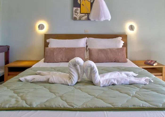 Skaros House بيت للعطل