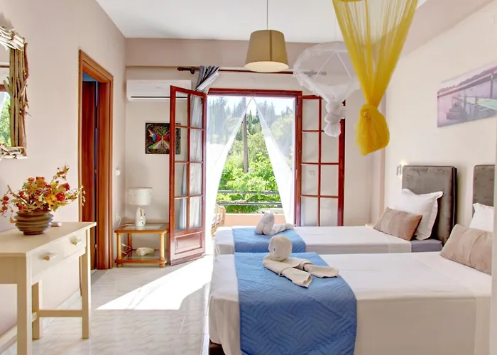 Skaros House *